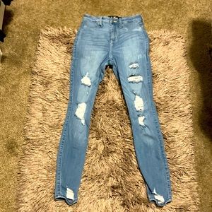 Ladies Hollister High Waisted Jeans